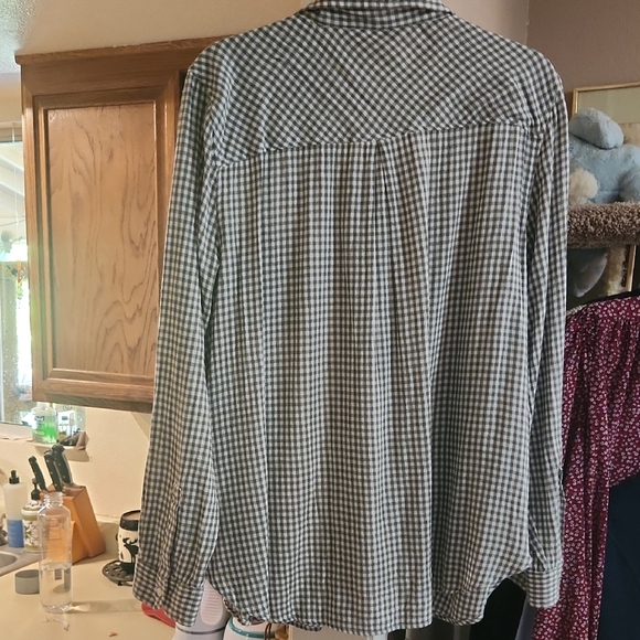 Lucky Brand Gray & White Gingham Button-Down Shirt - Picture 5 of 7